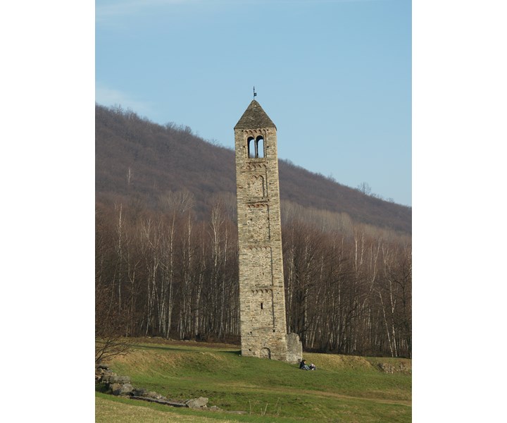 Ciucarun - The bell tower of San Martino di Paerno