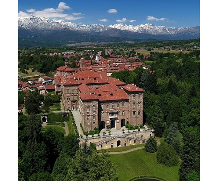 UN’ORA DI STORIA AL CASTELLO DI AGLIÈ
